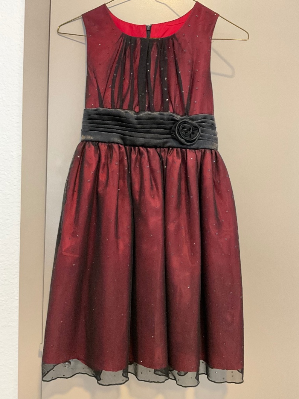 Beautiful Sleeveless Party Dress